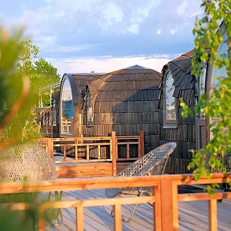 Iglupark 3*